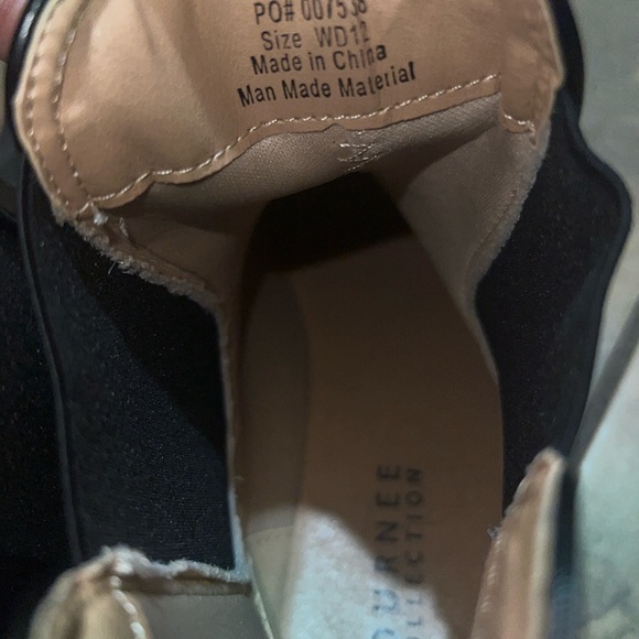 Journee Collection Kenova Chelsea Boot - Picture 6 of 6